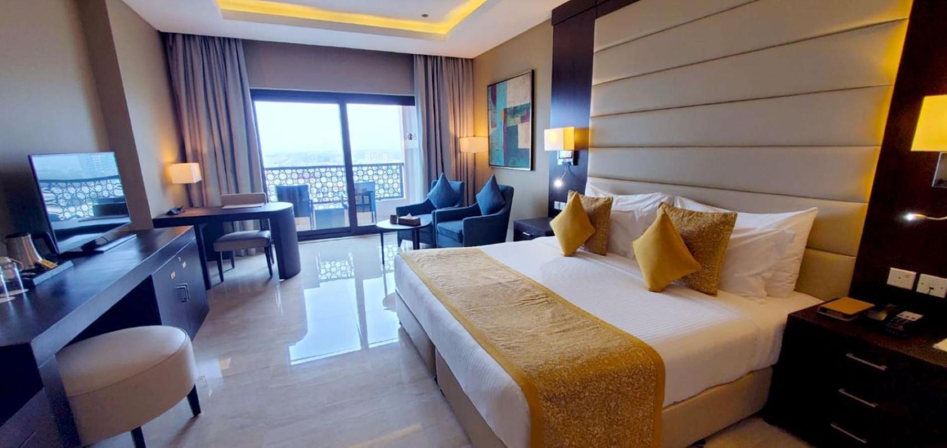 Al Bahar Hotel & Resort Fujairah Exterior photo Deluxe Room